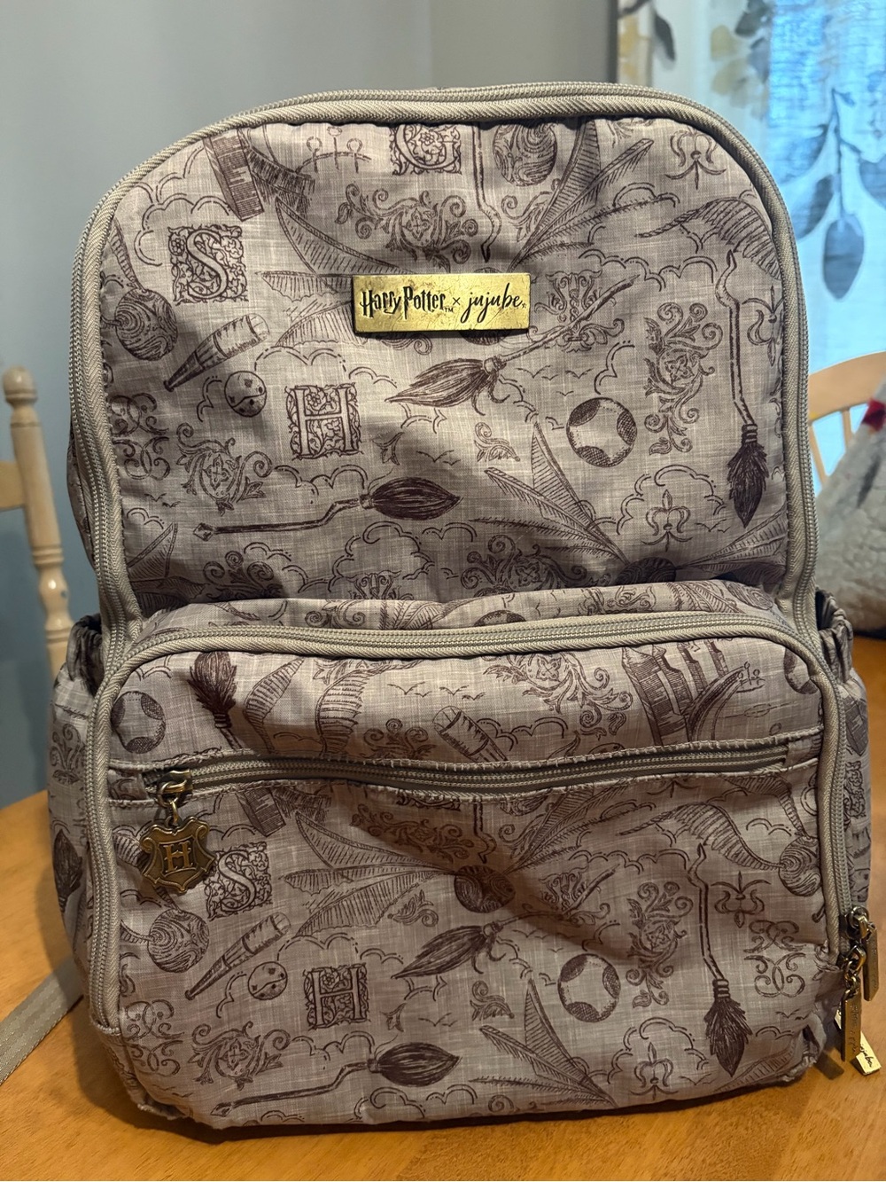 JuJuBe x Harry Potter Midi Backpack Diaper Bag – "Catch the Golden Snitch" Print